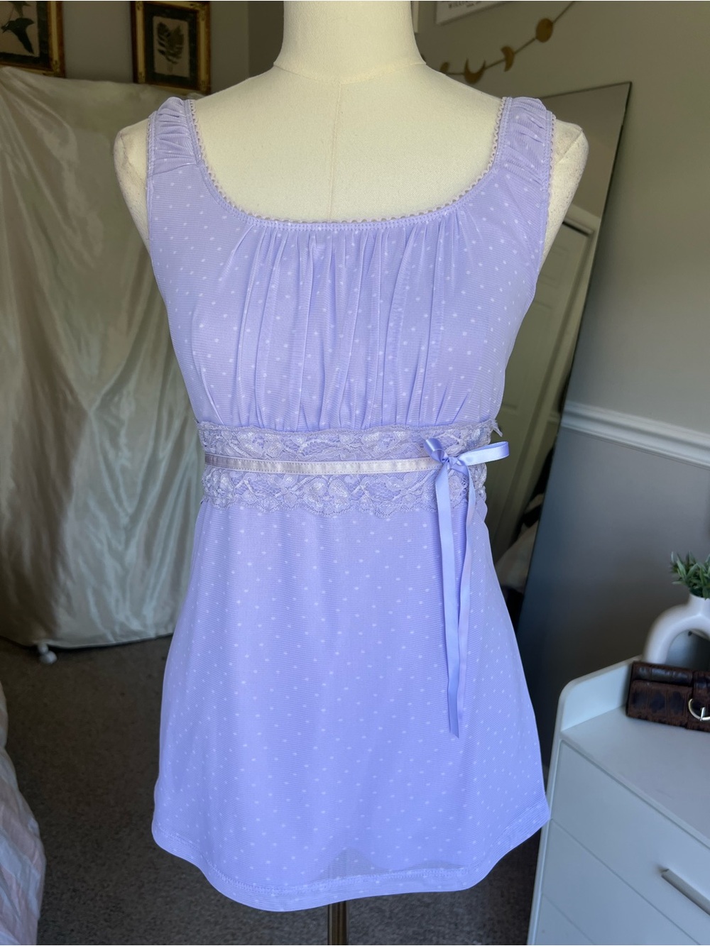 Y2K Lavender Lace Empire Waist Tank - Picture 2 of 4